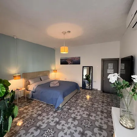 Mh By Malta Holidays Гостевой дом 4*